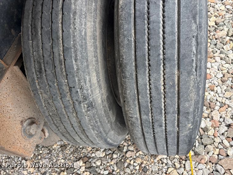 image for item EU0483 2006 Transcraft Eagle IIN W2 flatbed trailer