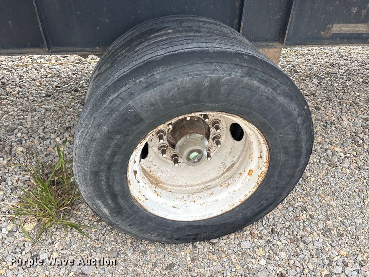 image for item EU0483 2006 Transcraft Eagle IIN W2 flatbed trailer