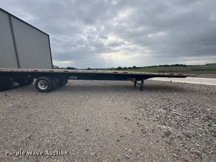 image for item EU0484 2006 Transcraft Eagle IIN W2 flatbed trailer
