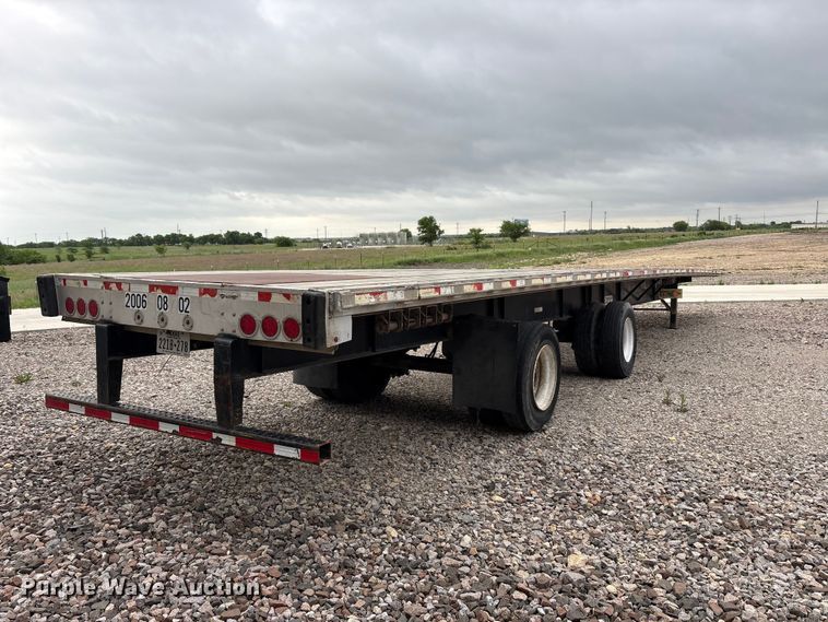 image for item EU0484 2006 Transcraft Eagle IIN W2 flatbed trailer