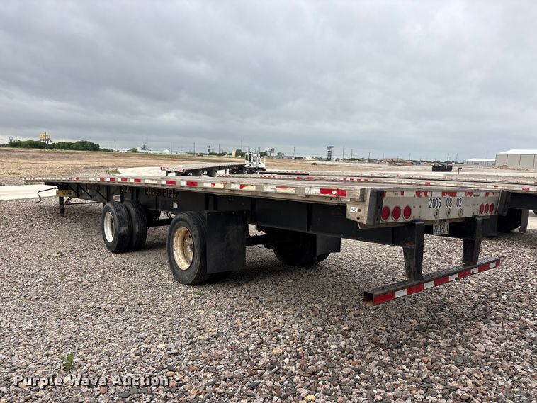 image for item EU0484 2006 Transcraft Eagle IIN W2 flatbed trailer