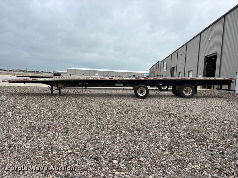 image for item EU0484 2006 Transcraft Eagle IIN W2 flatbed trailer