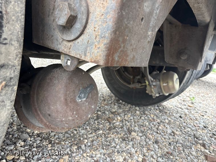 image for item EU0484 2006 Transcraft Eagle IIN W2 flatbed trailer