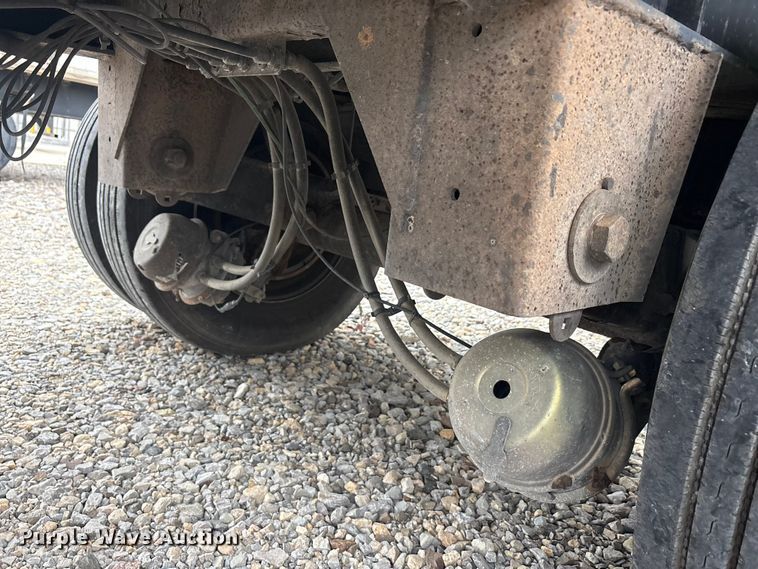 image for item EU0484 2006 Transcraft Eagle IIN W2 flatbed trailer