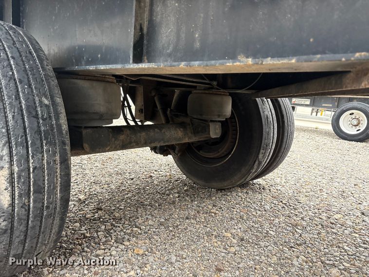 image for item EU0484 2006 Transcraft Eagle IIN W2 flatbed trailer