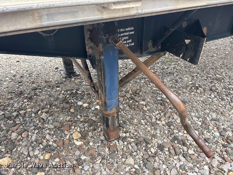 image for item EU0484 2006 Transcraft Eagle IIN W2 flatbed trailer