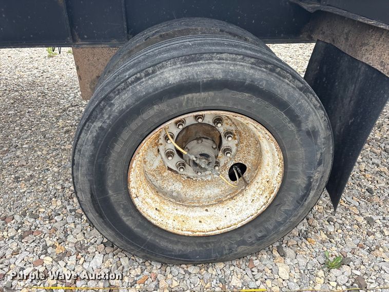 image for item EU0484 2006 Transcraft Eagle IIN W2 flatbed trailer