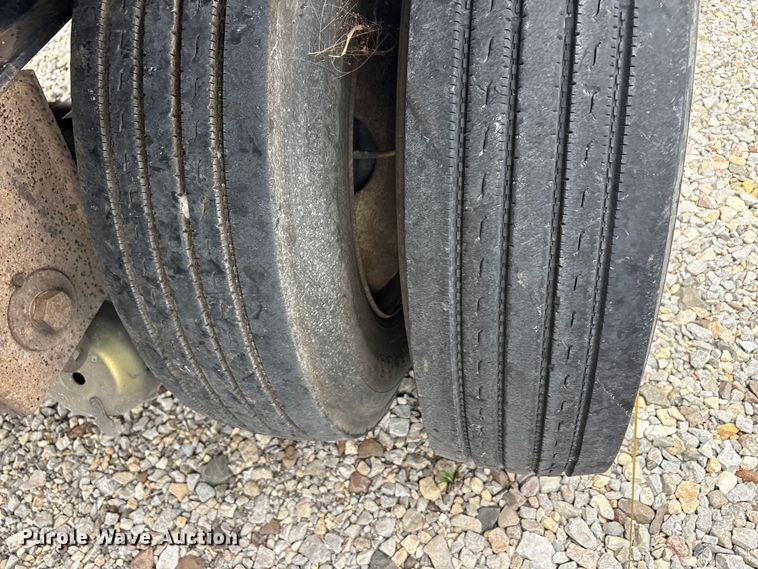 image for item EU0484 2006 Transcraft Eagle IIN W2 flatbed trailer