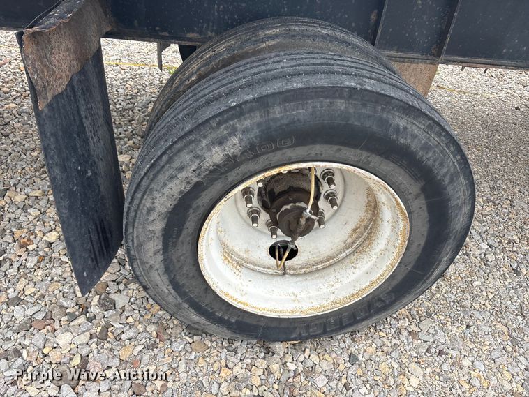 image for item EU0484 2006 Transcraft Eagle IIN W2 flatbed trailer