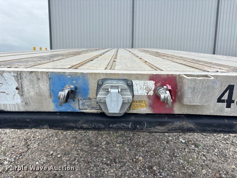 image for item EU0485 2008 Transcraft Eagle II W2 flatbed trailer