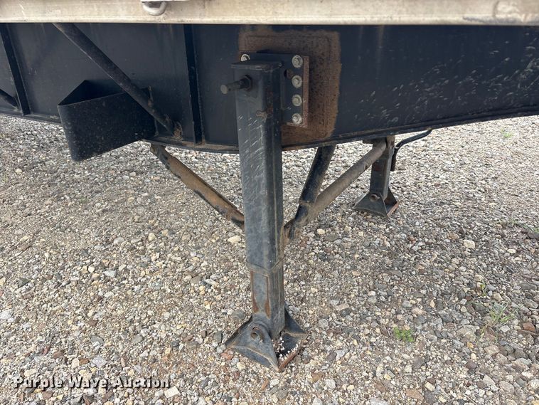 image for item EU0485 2008 Transcraft Eagle II W2 flatbed trailer