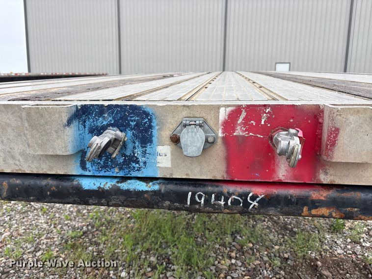 image for item EU0486 2007 Transcraft Eagle IIN W2 flatbed trailer
