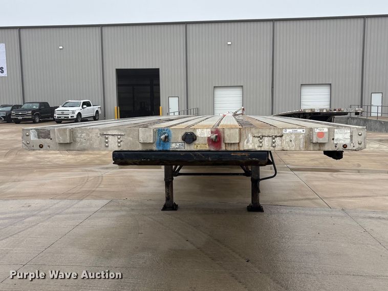 image for item EU0487 2008 Transcraft flatbed trailer