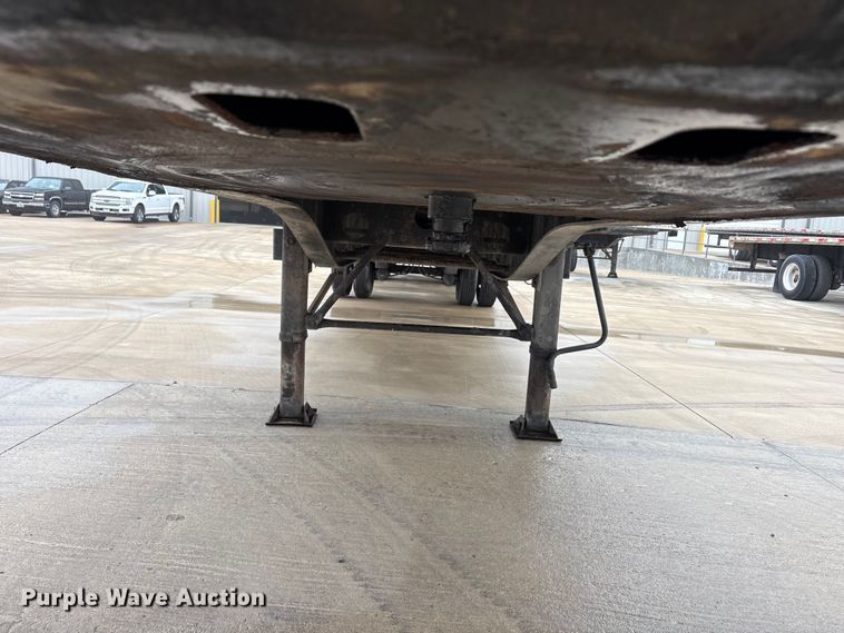 image for item EU0487 2008 Transcraft flatbed trailer