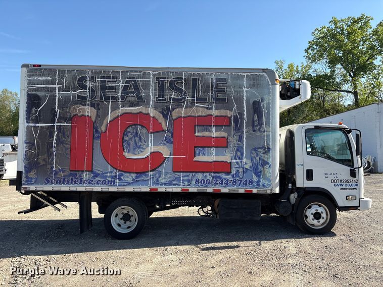 image for item EU0547 2012 Isuzu NRR refrigerated truck