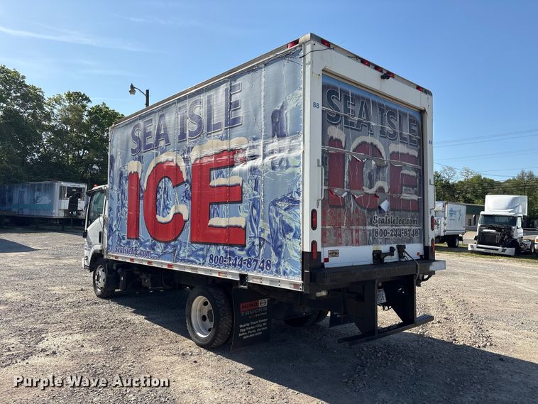 image for item EU0547 2012 Isuzu NRR refrigerated truck