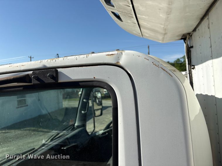 image for item EU0547 2012 Isuzu NRR refrigerated truck