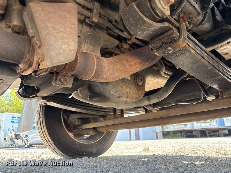 image for item EU0547 2012 Isuzu NRR refrigerated truck