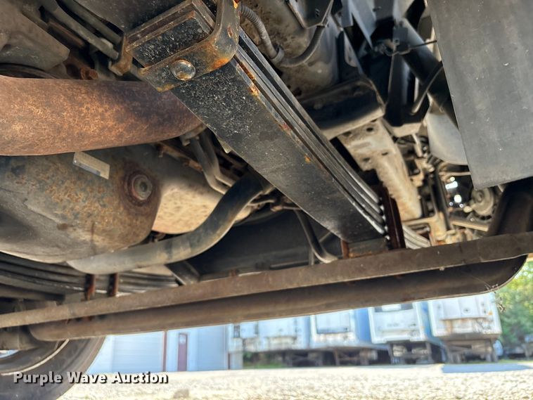 image for item EU0547 2012 Isuzu NRR refrigerated truck