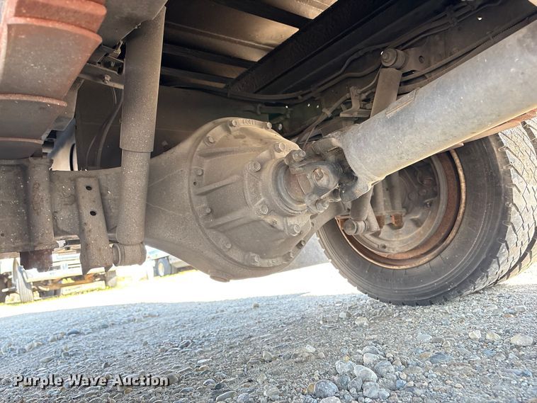 image for item EU0547 2012 Isuzu NRR refrigerated truck