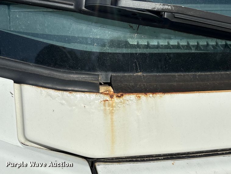 image for item EU0547 2012 Isuzu NRR refrigerated truck