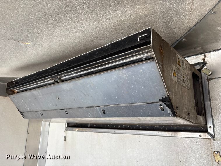 image for item EU0547 2012 Isuzu NRR refrigerated truck