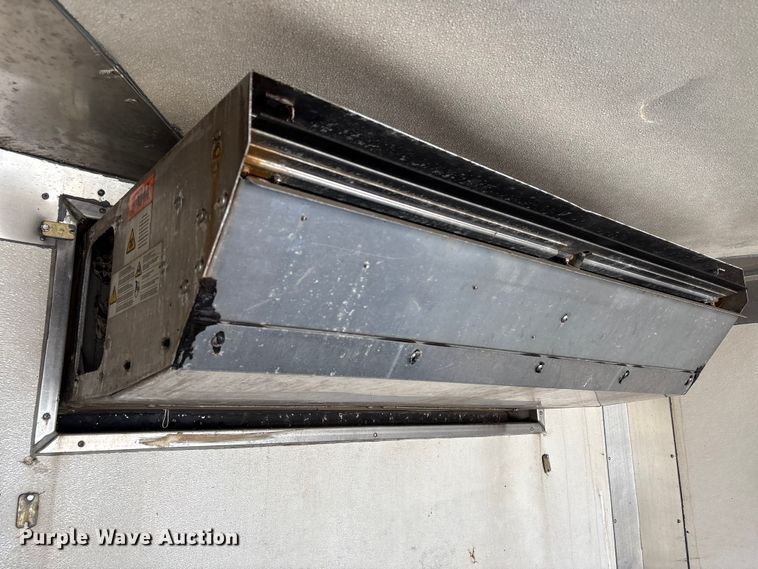 image for item EU0547 2012 Isuzu NRR refrigerated truck