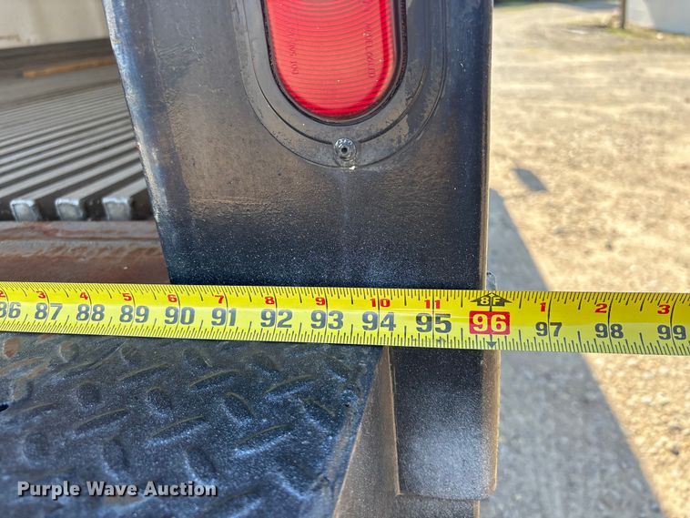 image for item EU0547 2012 Isuzu NRR refrigerated truck