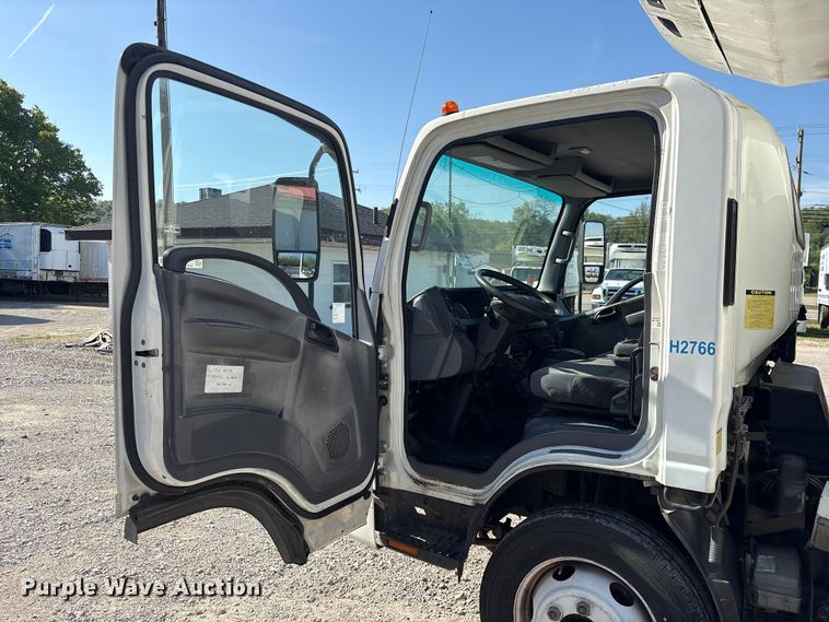 image for item EU0547 2012 Isuzu NRR refrigerated truck