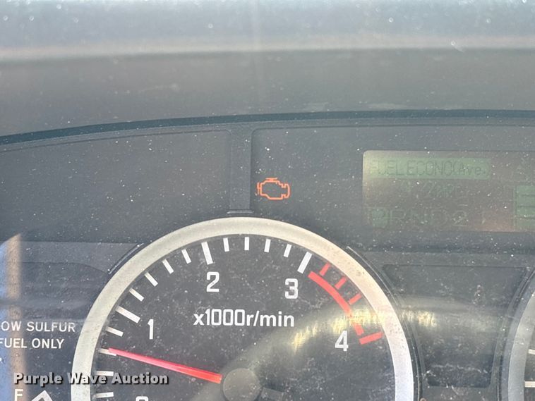 image for item EU0547 2012 Isuzu NRR refrigerated truck