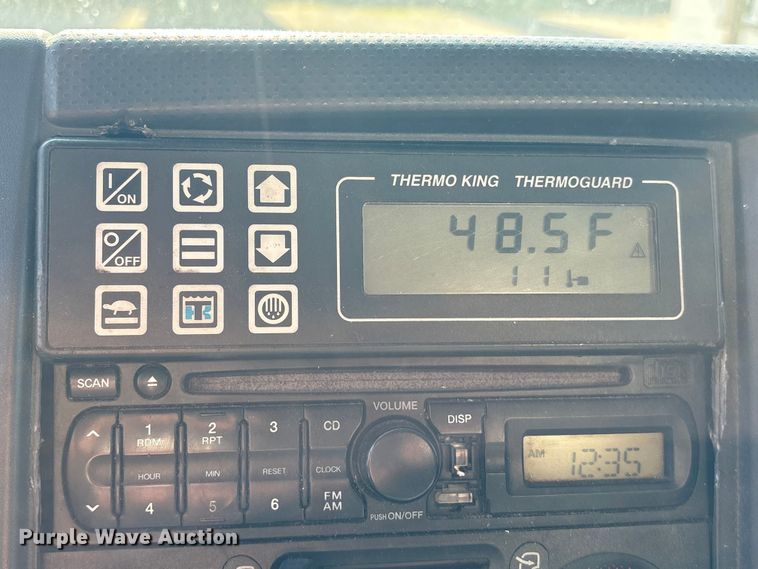 image for item EU0547 2012 Isuzu NRR refrigerated truck