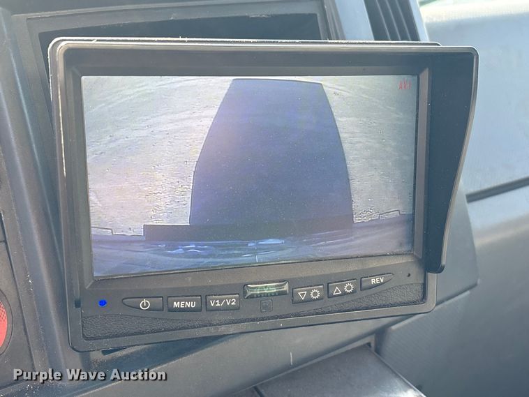 image for item EU0547 2012 Isuzu NRR refrigerated truck