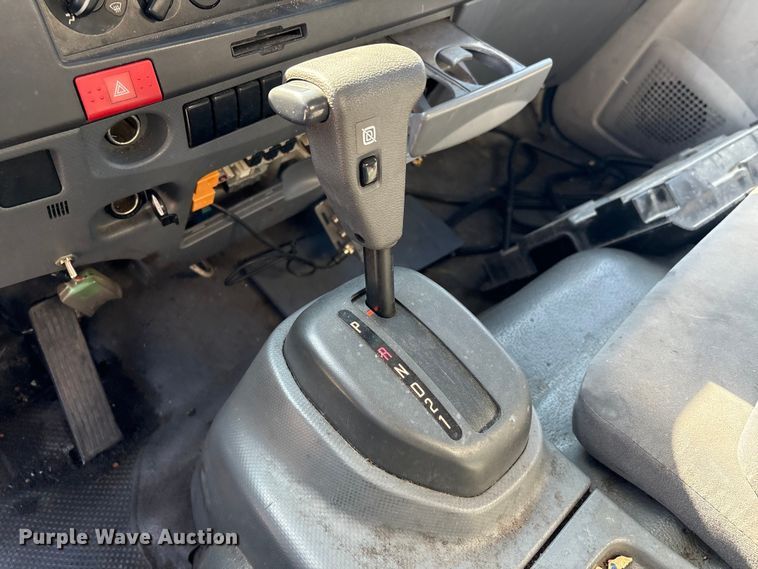 image for item EU0547 2012 Isuzu NRR refrigerated truck