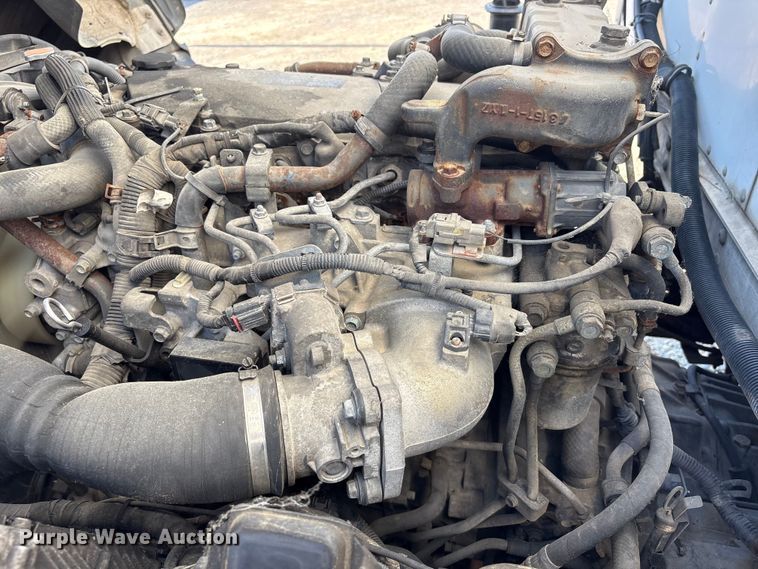 image for item EU0547 2012 Isuzu NRR refrigerated truck