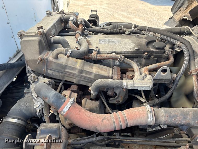 image for item EU0547 2012 Isuzu NRR refrigerated truck