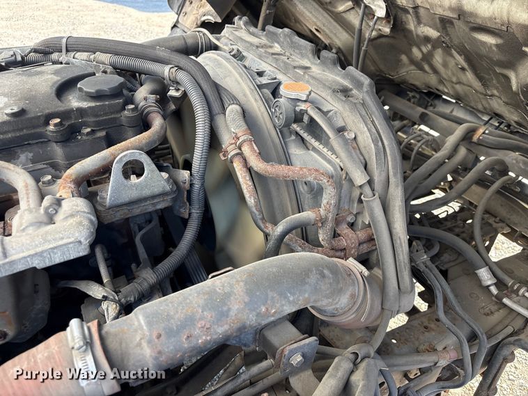 image for item EU0547 2012 Isuzu NRR refrigerated truck