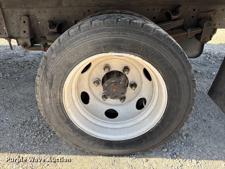 image for item EU0547 2012 Isuzu NRR refrigerated truck