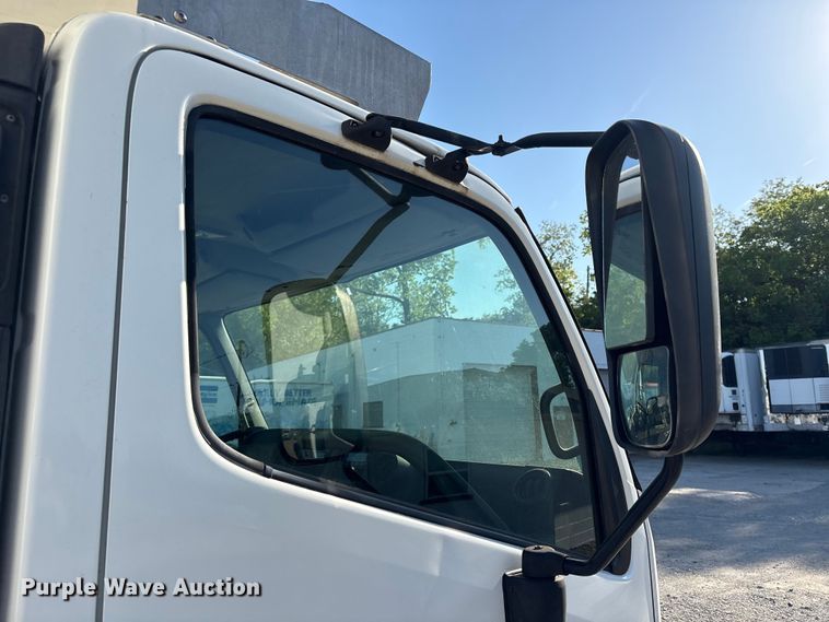 image for item EU0548 2017 Hino 195 refrigerated truck