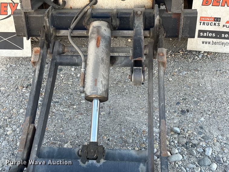 image for item EU0548 2017 Hino 195 refrigerated truck