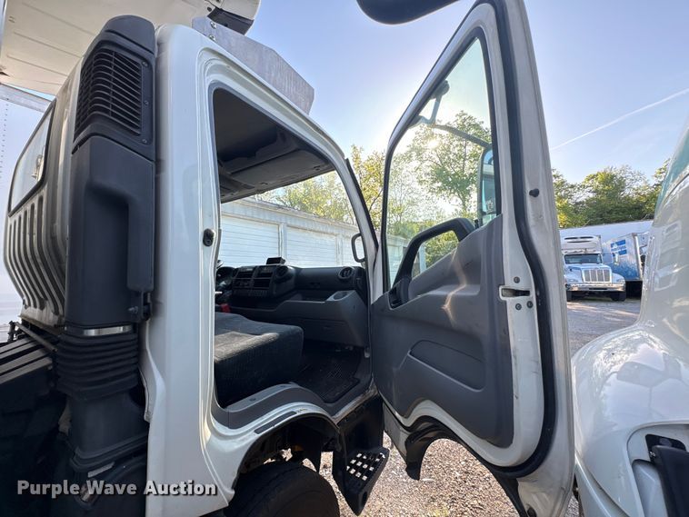 image for item EU0548 2017 Hino 195 refrigerated truck