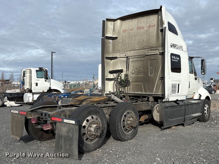 image for item EU8598 2018 International LF687 semi truck