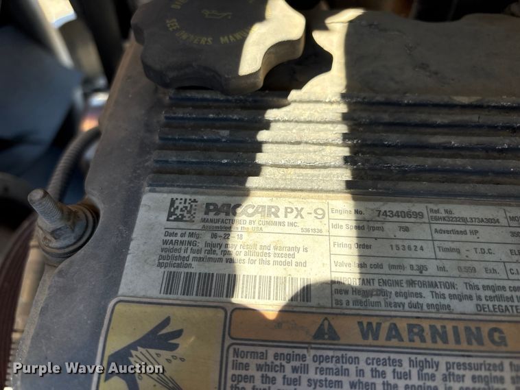 image for item EU8634 2019 Kenworth T400 hydrovac truck