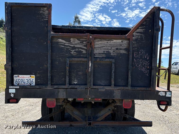 image for item EU8636 2000 Isuzu NPR dump truck