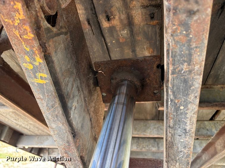 image for item EU8636 2000 Isuzu NPR dump truck