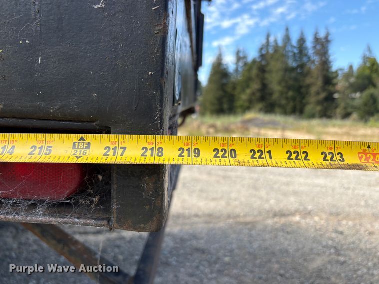 image for item EU8636 2000 Isuzu NPR dump truck