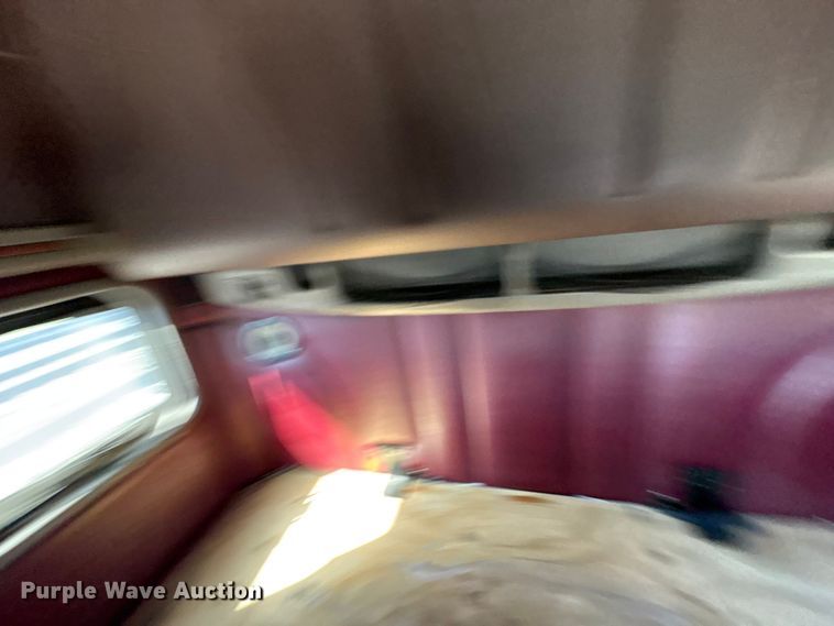image for item EV2866 2007 Peterbilt 387 semi truck