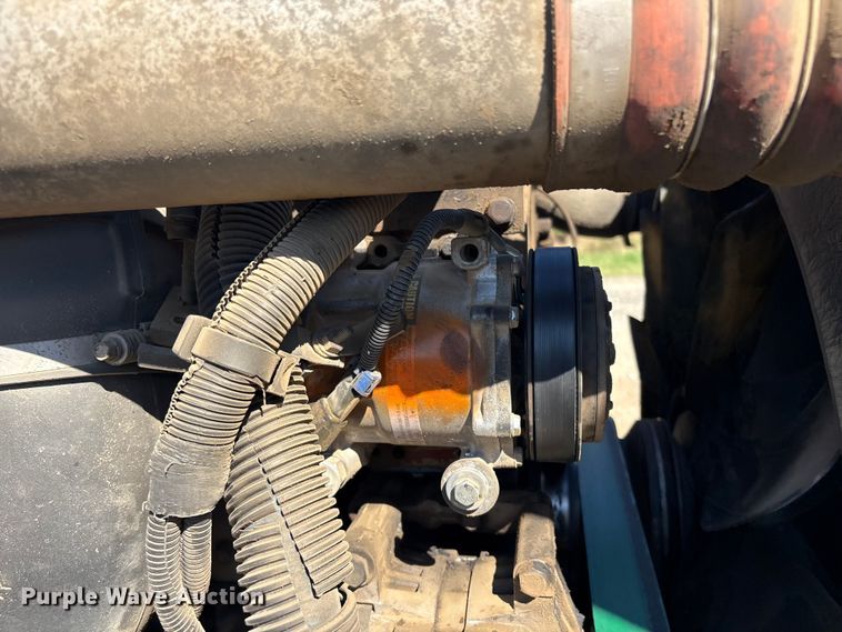 image for item EV2866 2007 Peterbilt 387 semi truck