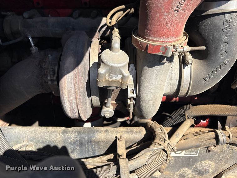 image for item EV2866 2007 Peterbilt 387 semi truck