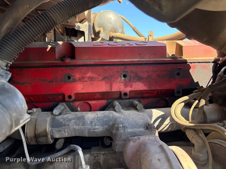 image for item EV2866 2007 Peterbilt 387 semi truck
