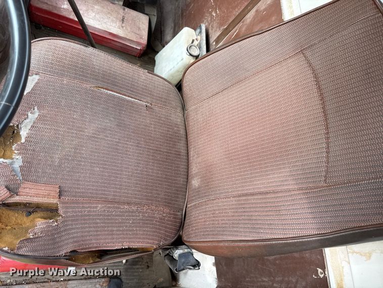 image for item EV7714 1982 Ford F8000 semi truck